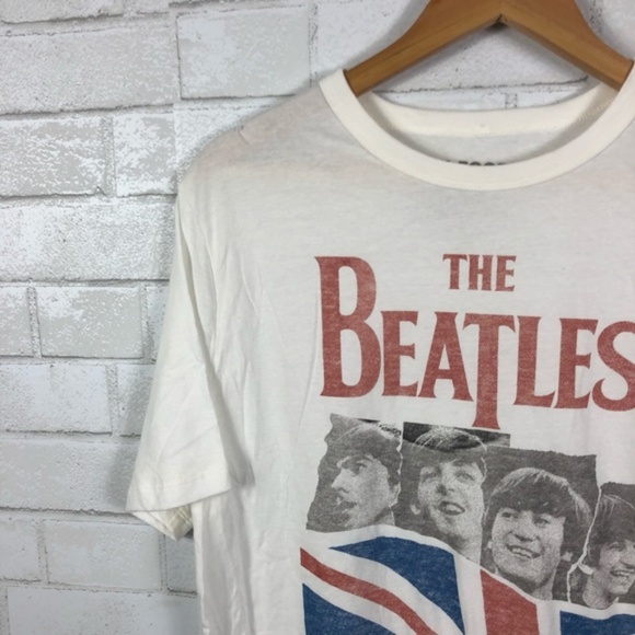 NEW Junk Food Beatles Graphic Concert Band Tee - Picture 3 of 8